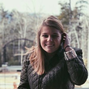 Meet your Posher, Greer